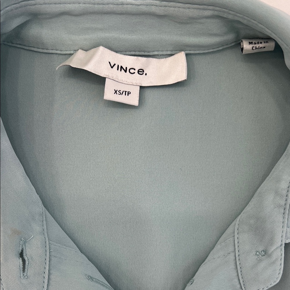 Vince Silk and Spandex Light Green Button-Up Blouse XS/TP - Picture 5 of 7